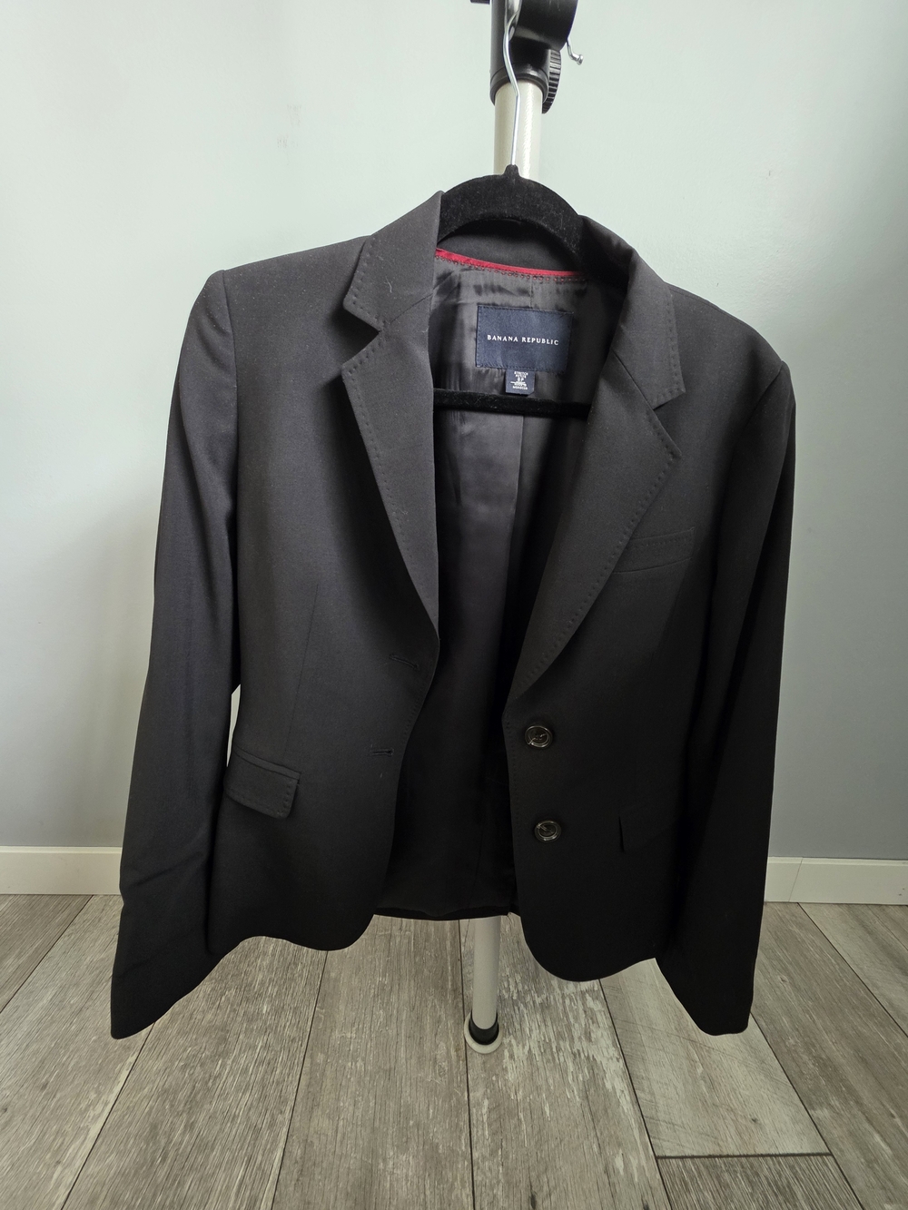 Banana Republic Black Women's Tailored Blazer with Red Collar Trim
